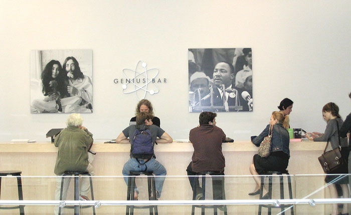 Apple genius bar